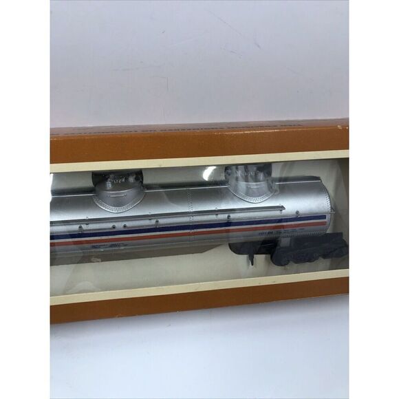 Tyco HO Scale 62' Gulf Triple Dome Tank Train Car. - Picture 4 of 13